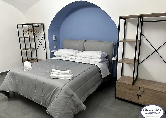 Savoia 215 - Azzurra Guest House - Napoli